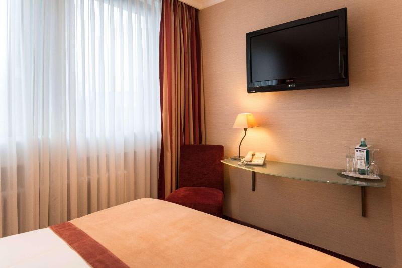 Best Western Plus Hotel St. Raphael - Oda