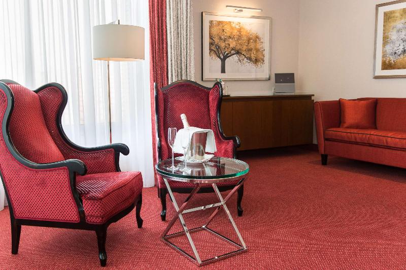 Best Western Plus Hotel St. Raphael - Oda