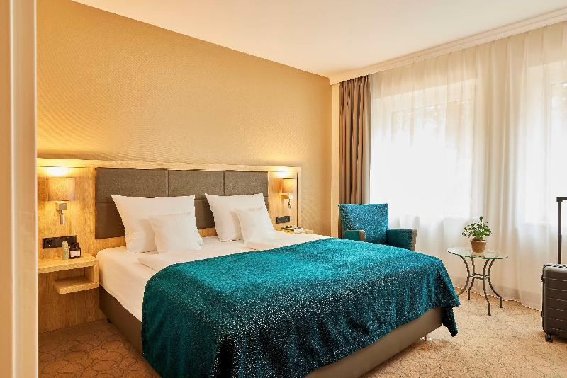 Best Western Premier Alsterkrug Hotel - Oda