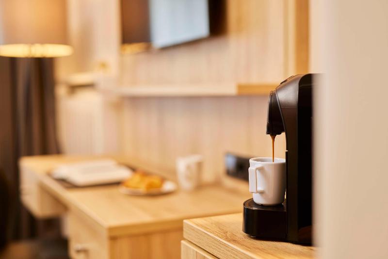 Best Western Premier Alsterkrug Hotel - Oda