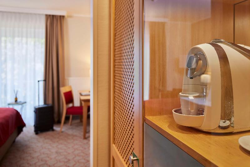 Best Western Premier Alsterkrug Hotel - Oda
