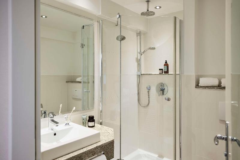 Best Western Premier Alsterkrug Hotel - Oda
