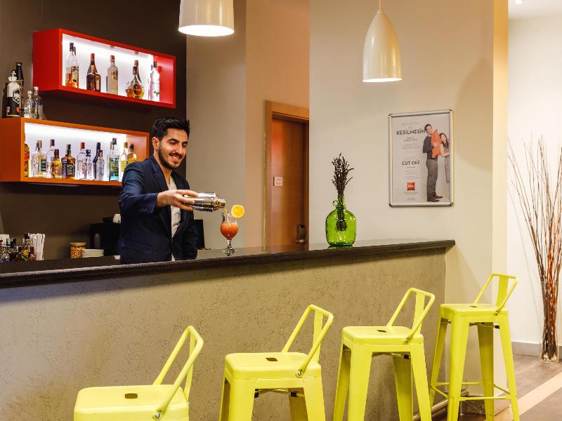 ibis Istanbul Esenyurt - Bar