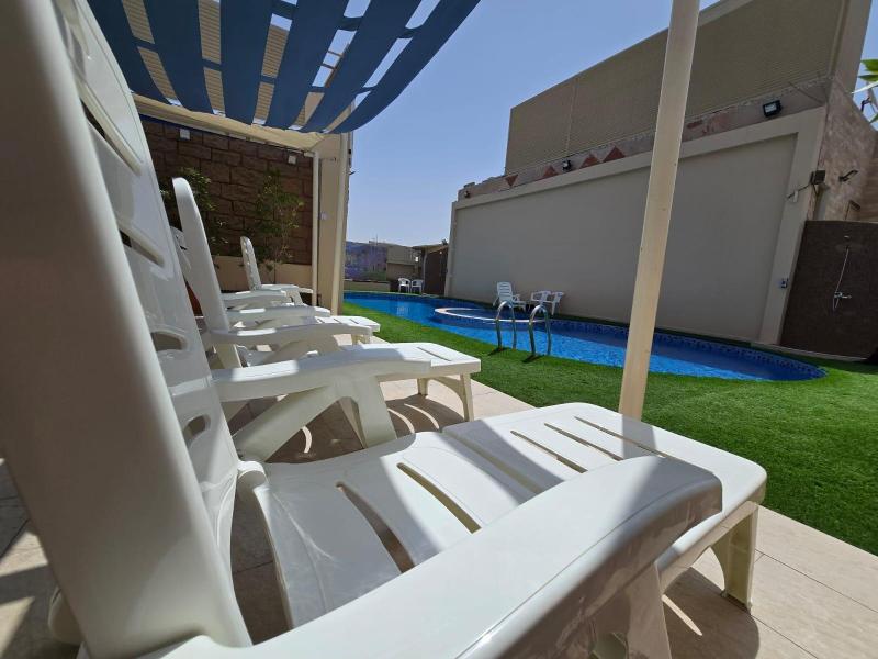 Trianon Hotel Abu Dhabi - Havuz