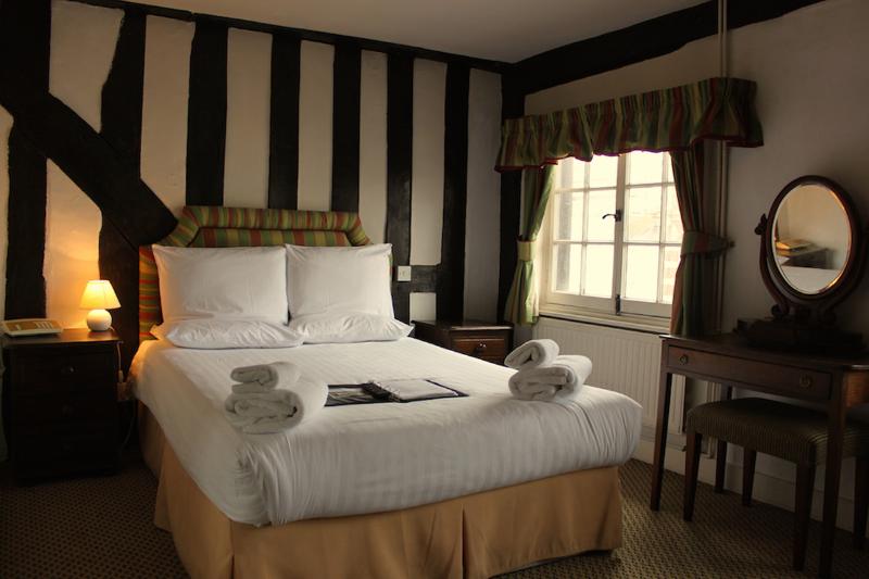 Brook Red Lion Hotel - Oda