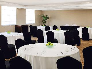 Movenpick Hotel Apartments Al Mamzar Dubai fotoÄŸrafÄ±