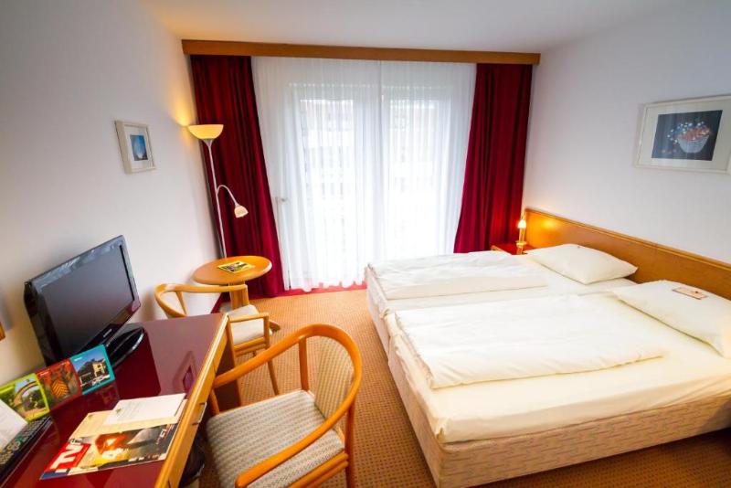 HK Hotel Dusseldorf City - Oda
