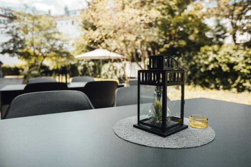HK Hotel Dusseldorf City - Teras