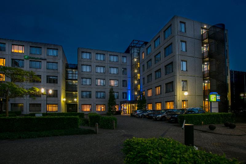 Holiday Inn Express Amsterdam Schiphol - Genel