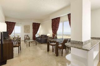 Ramada by Wyndham Beach Hotel Ajman fotoÄŸrafÄ±