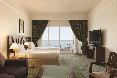 Ramada by Wyndham Beach Hotel Ajman oda fotoğrafı