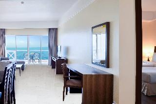 Ramada by Wyndham Beach Hotel Ajman fotoÄŸrafÄ±