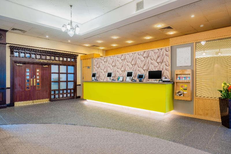 Cedar Court Leeds Bradford Hotel - Lobi