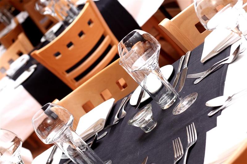 Cedar Court Leeds Bradford Hotel - Restoran