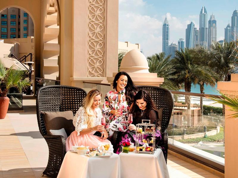 Fairmont The Palm - Bar