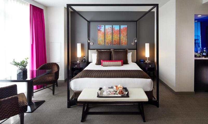 Royalton Park Avenue - Oda