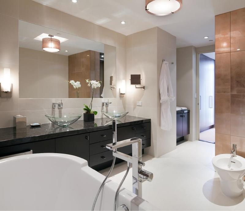Royalton Park Avenue - Oda
