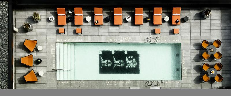 Sixty LES - Havuz