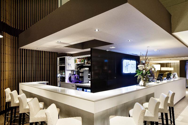 Holiday Inn Express The Hague Parliament - Bar