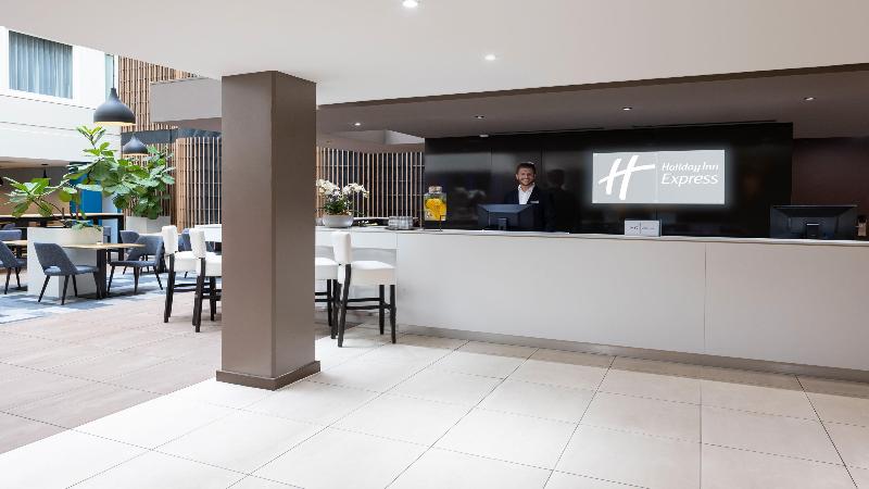 Holiday Inn Express The Hague Parliament - Genel