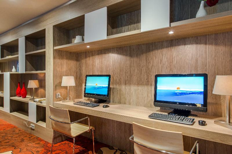 Holiday Inn Express The Hague Parliament - Genel