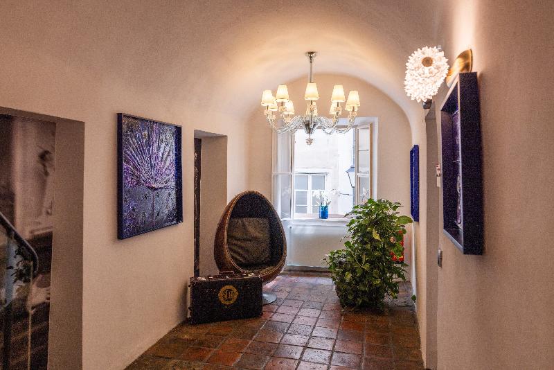 Small Luxury Hotel Goldgasse - Lobi