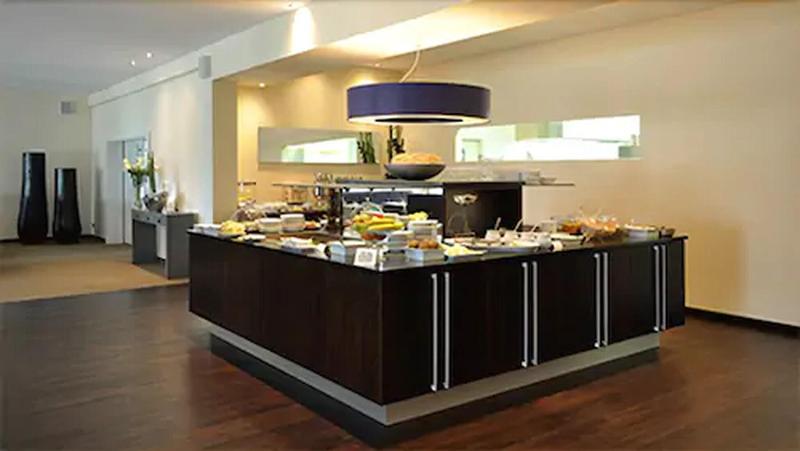 Hotel am Schlosspark garni - Restoran