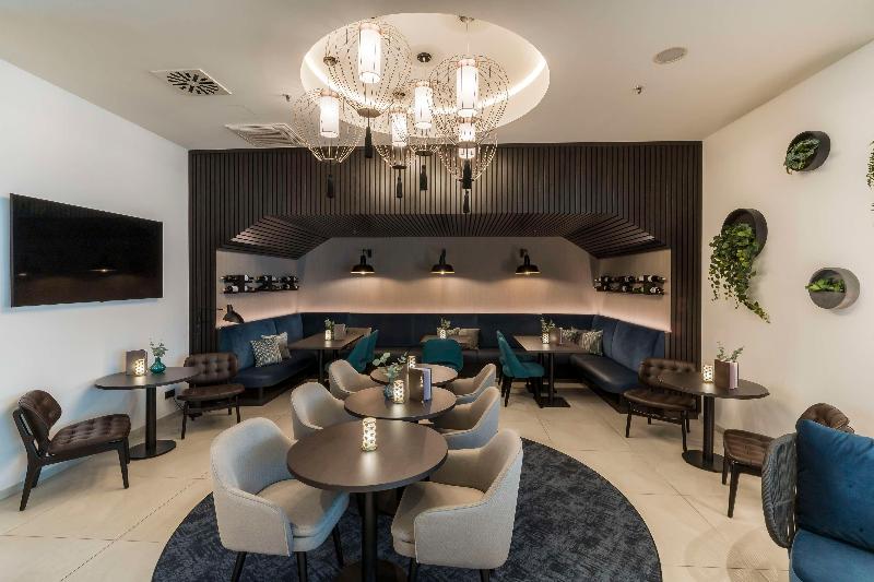 Premier Inn Würzburg Hotel - Lobi