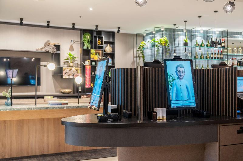 Premier Inn Würzburg Hotel - Lobi