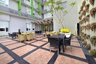 Whiz Hotel Malioboro Yogyakarta otel fotoğrafı