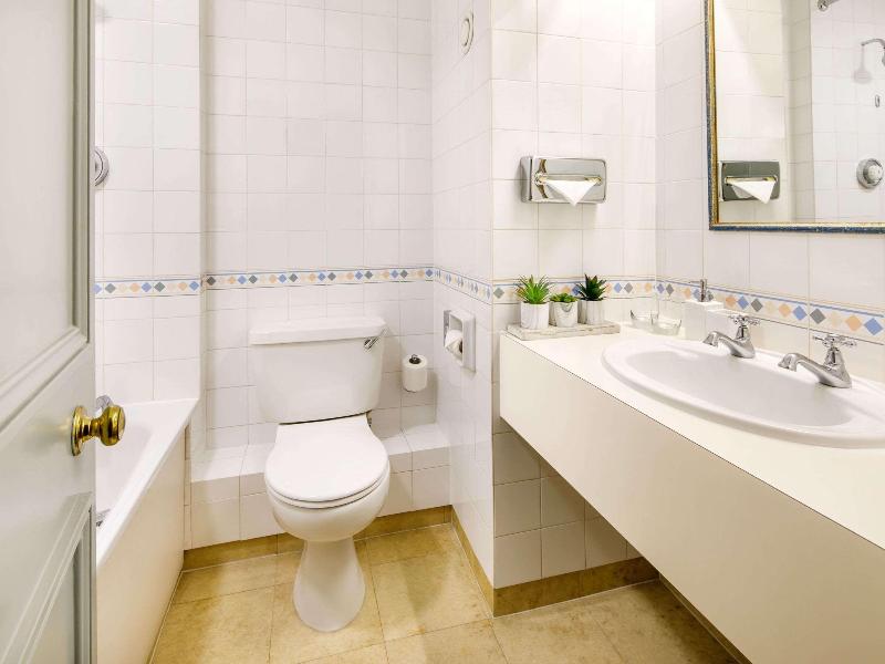 Mercure Bristol North The Grange Hotel - Oda