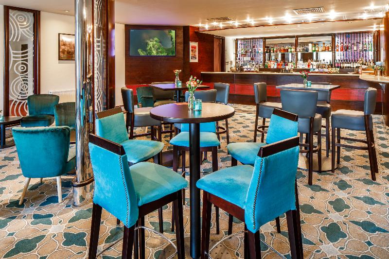 Mercure Chester Abbots Well - Bar