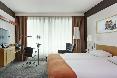 Steigenberger Airport Hotel Amsterdam oda fotoğrafı
