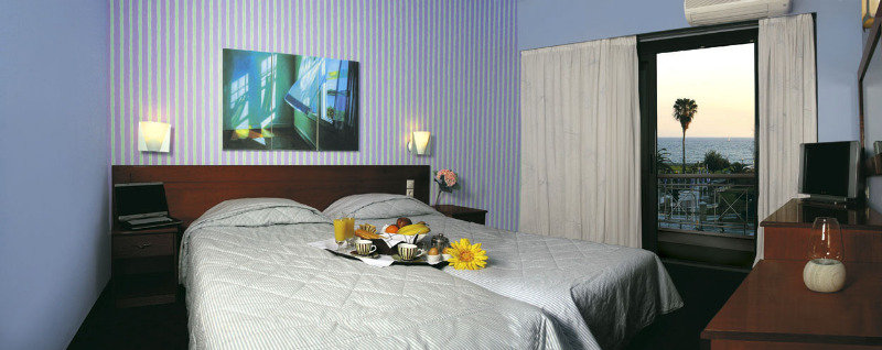 Galaxy Hotel - Genel