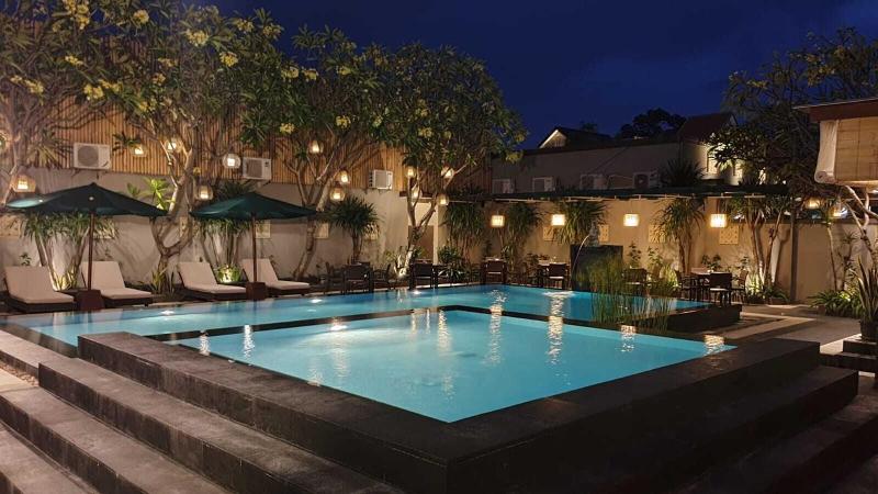 The Banyumas Residence - Havuz