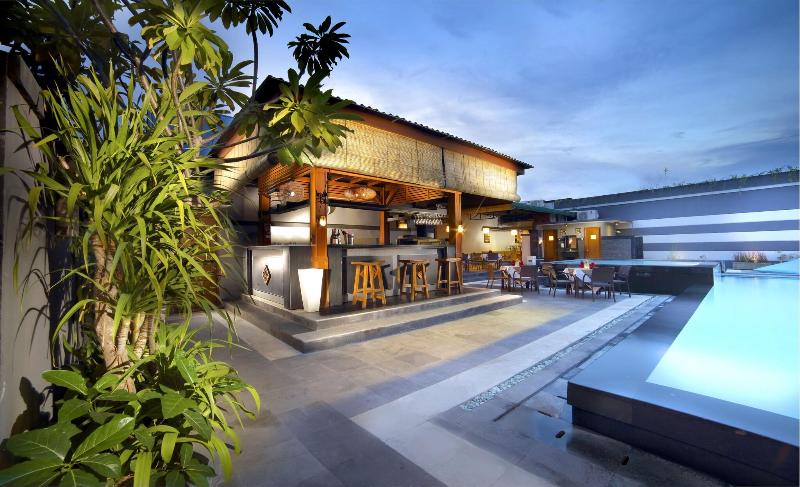 The Banyumas Residence - Havuz