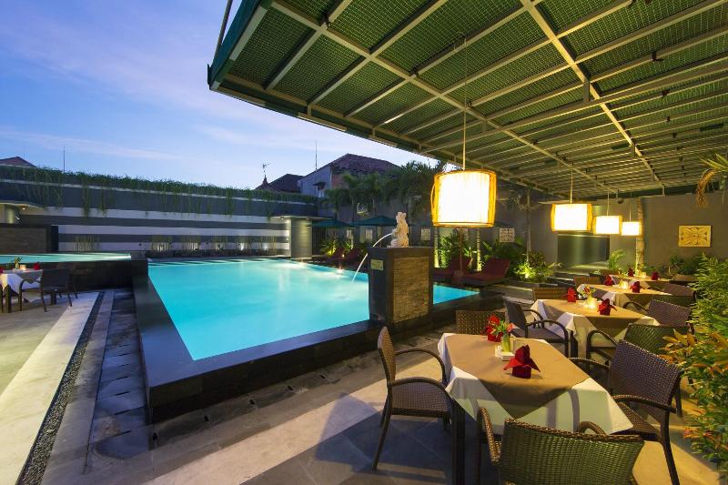 The Banyumas Residence - Havuz