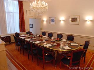 Ambassade Hotel fotoÄŸrafÄ±