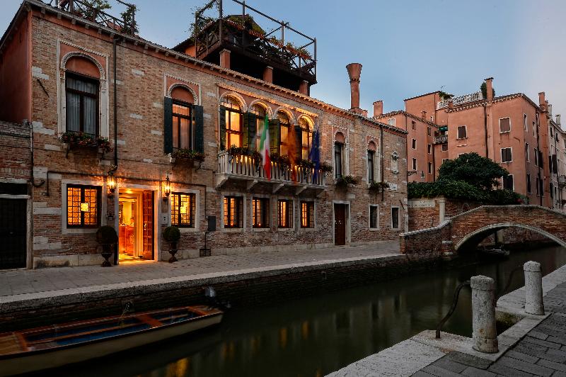 Palazzetto Madonna - Genel
