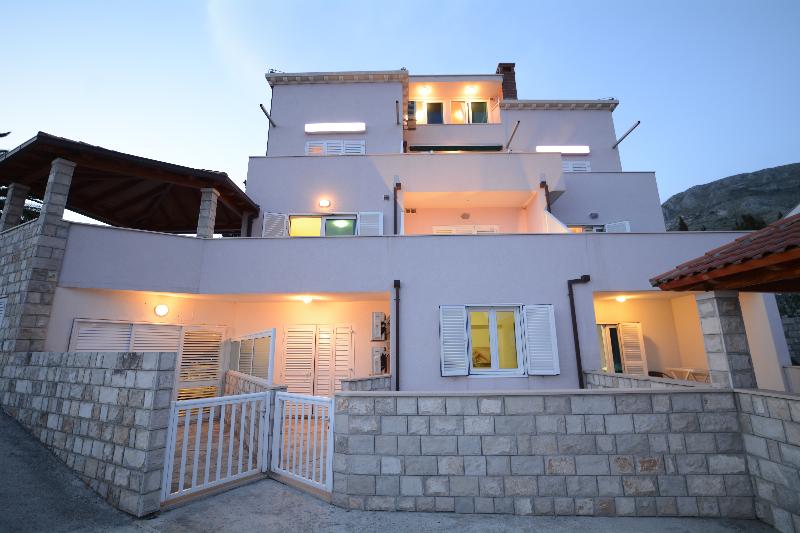 Villa Avantgarde BandB - Genel