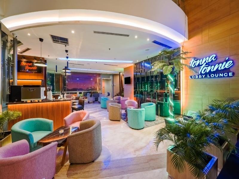 Aston Pluit Hotel & Residence - Lobi