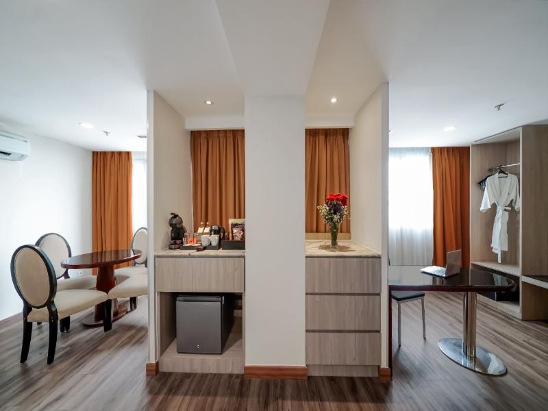 Aston Pluit Hotel & Residence - Oda