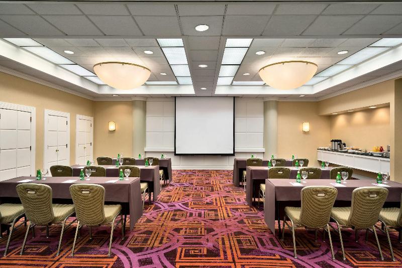 Crowne Plaza Englewood, an IHG Hotel - Toplantı
