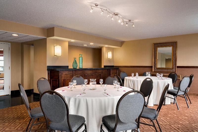 Crowne Plaza Englewood, an IHG Hotel - Toplantı