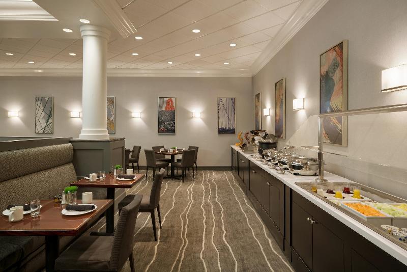 Crowne Plaza Englewood, an IHG Hotel - Restoran