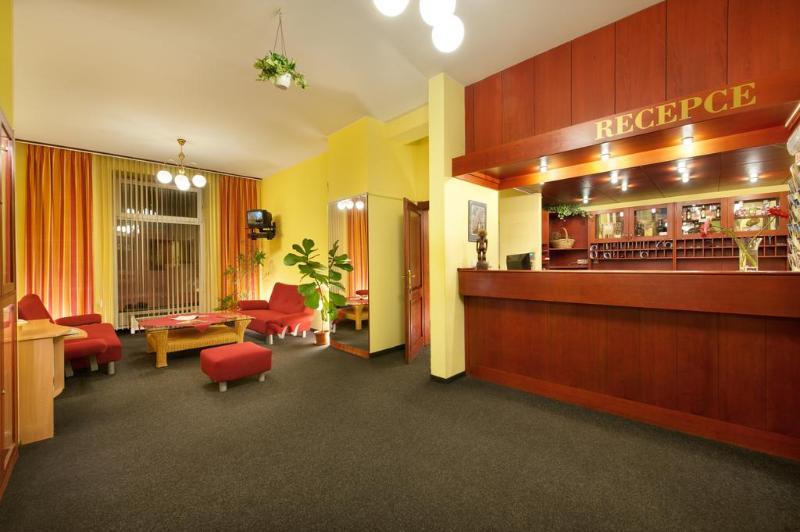 Henrietta Hotel - Lobi