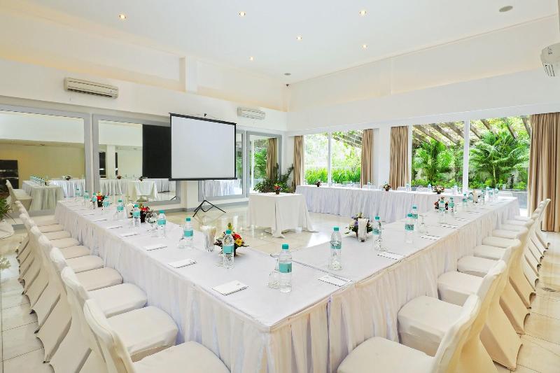 Lv8 Resort Hotel Canggu Bali - Toplantı