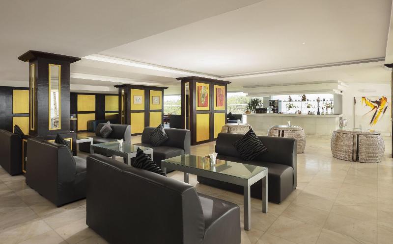 Lv8 Resort Hotel Canggu Bali - Restoran