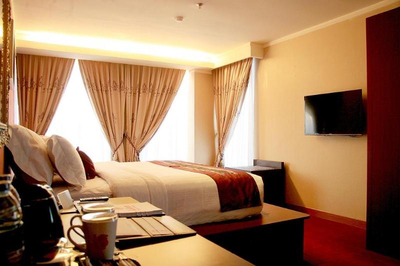 Lion Hotel & Plaza - Oda
