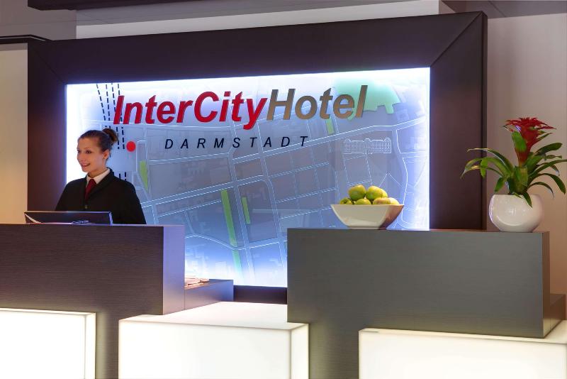 IntercityHotel Darmstadt - Lobi